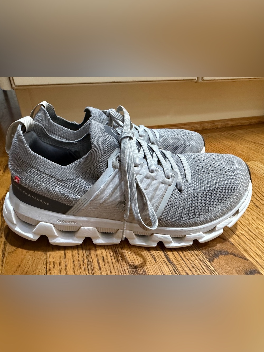 On Running Men's Grey Knit Cloudtec Sneakers Sz 8